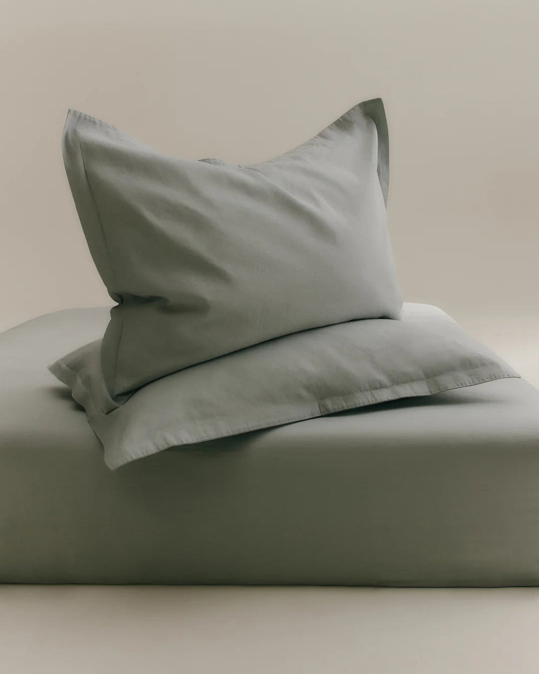Linen Fitted Sheet & Pillow Set